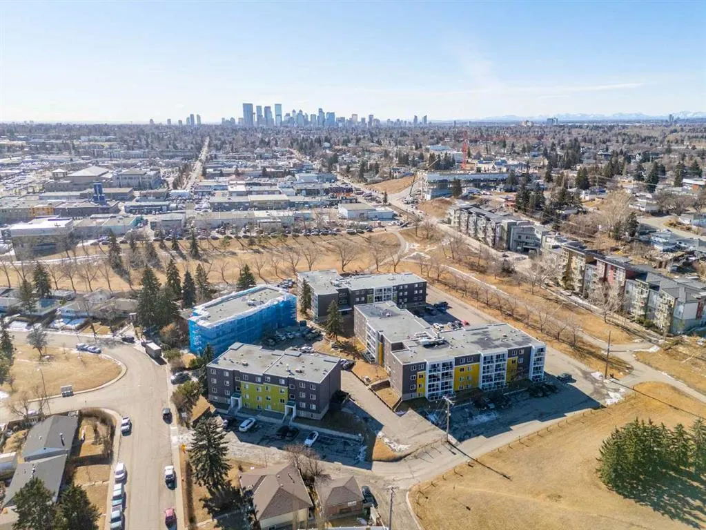 4455C Greenview Drive NE, #403
