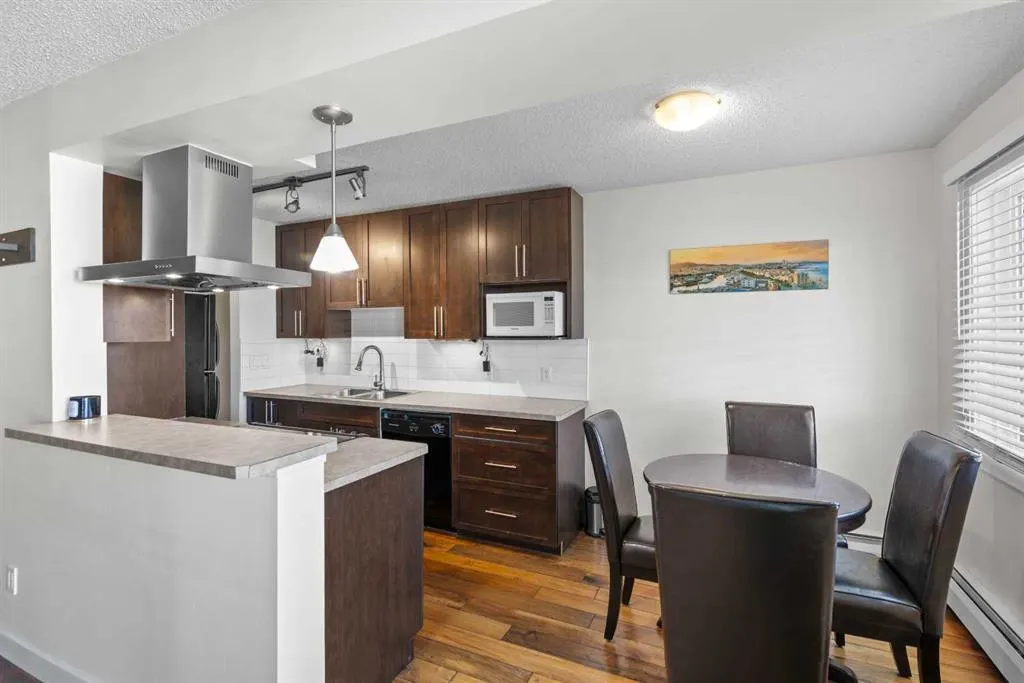 4455C Greenview Drive NE, #403