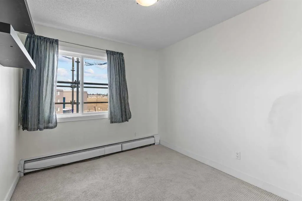4455C Greenview Drive NE, #403