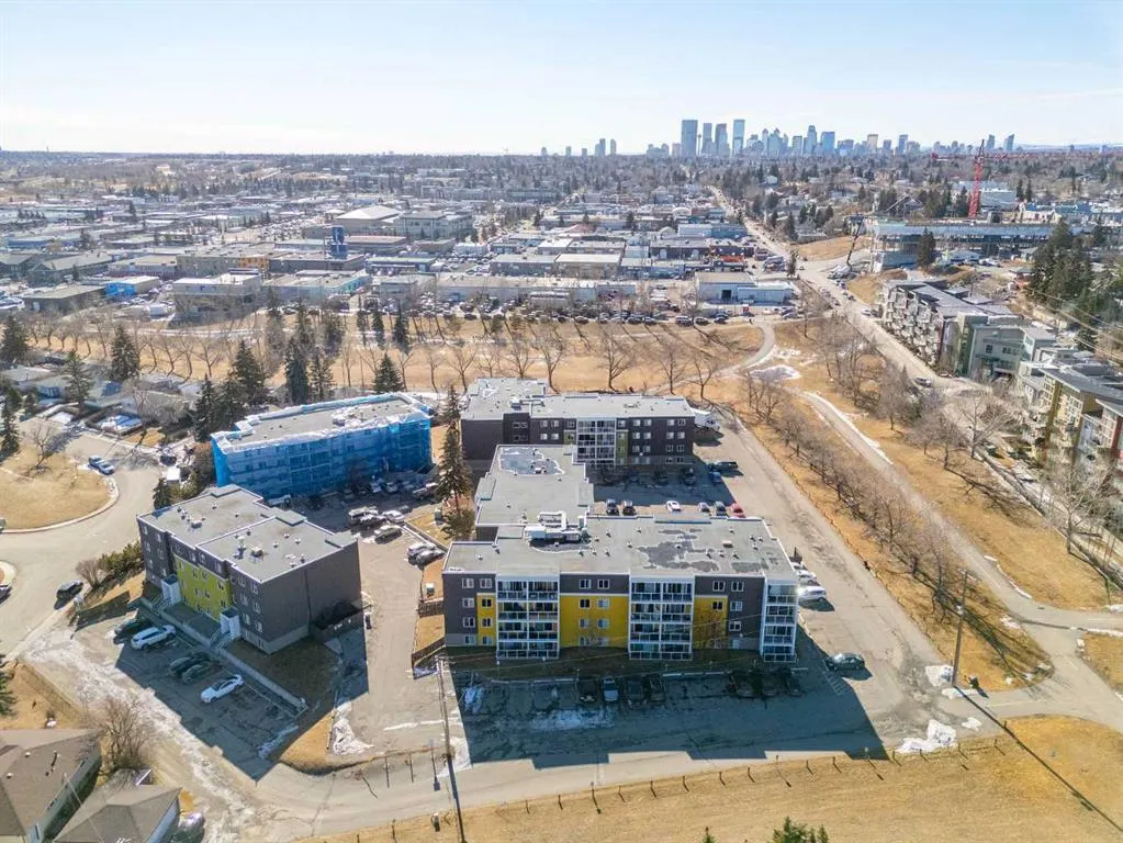 4455C Greenview Drive NE, #403