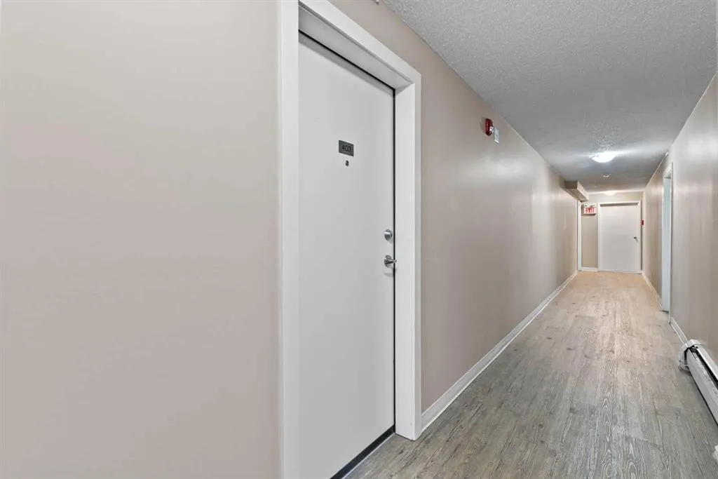 4455C Greenview Drive NE, #403