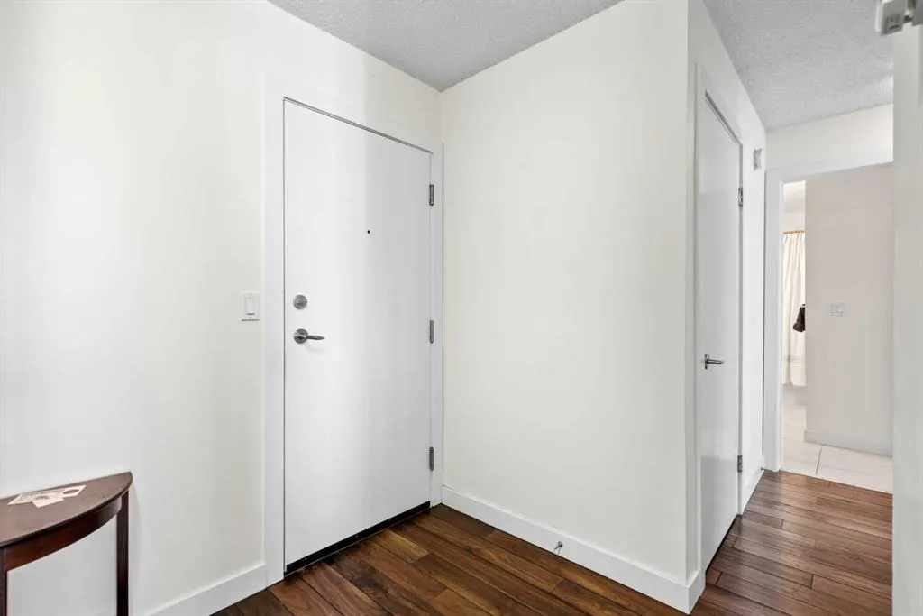 4455C Greenview Drive NE, #403