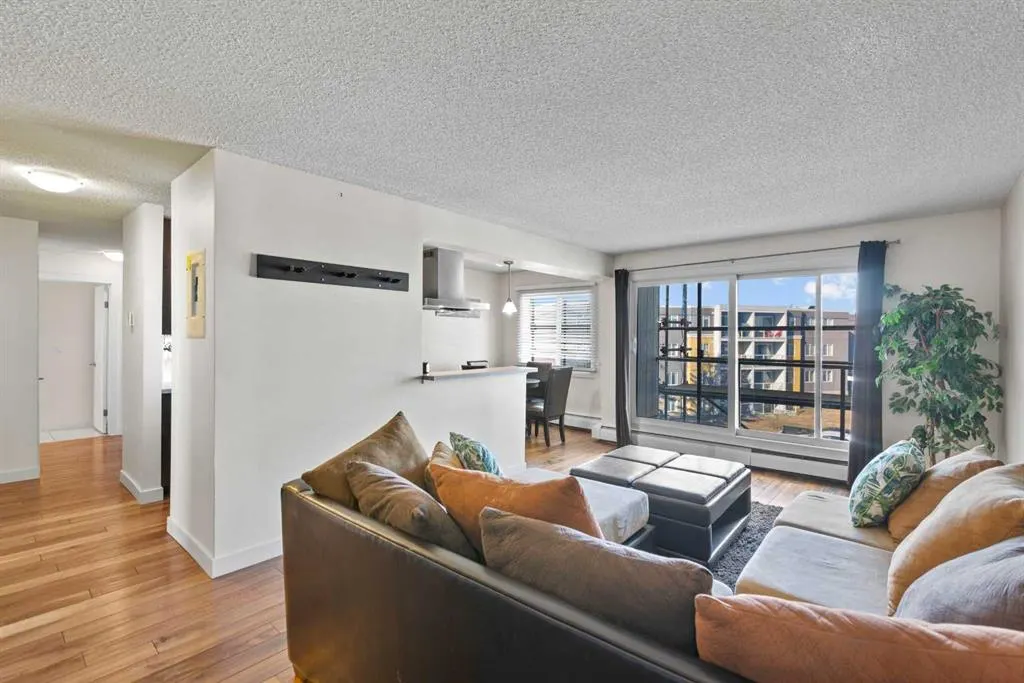 4455C Greenview Drive NE, #403