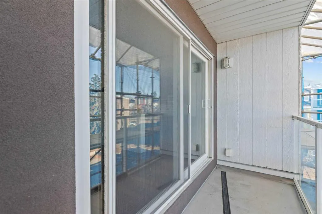 4455C Greenview Drive NE, #403