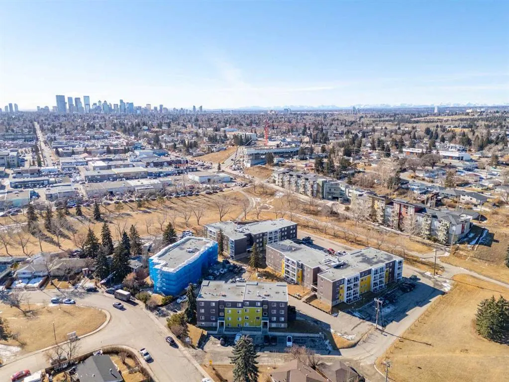 4455C Greenview Drive NE, #403