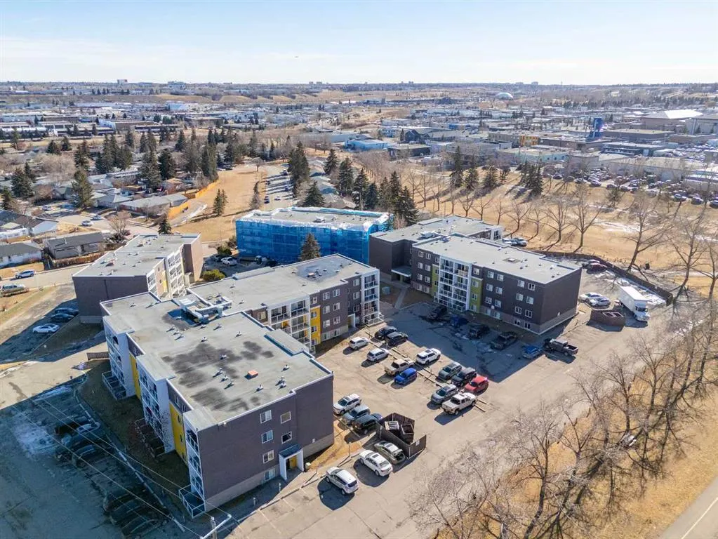 4455C Greenview Drive NE, #403