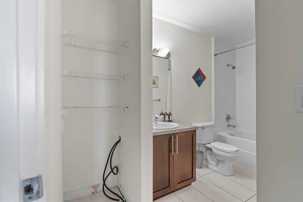 4455C Greenview Drive NE, #403