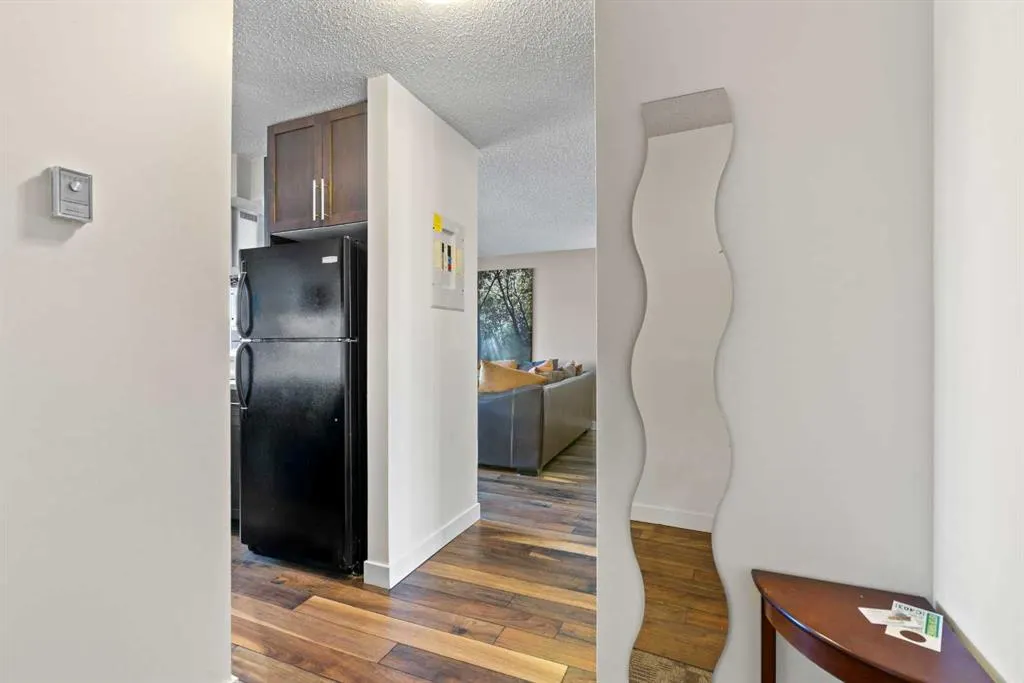 4455C Greenview Drive NE, #403