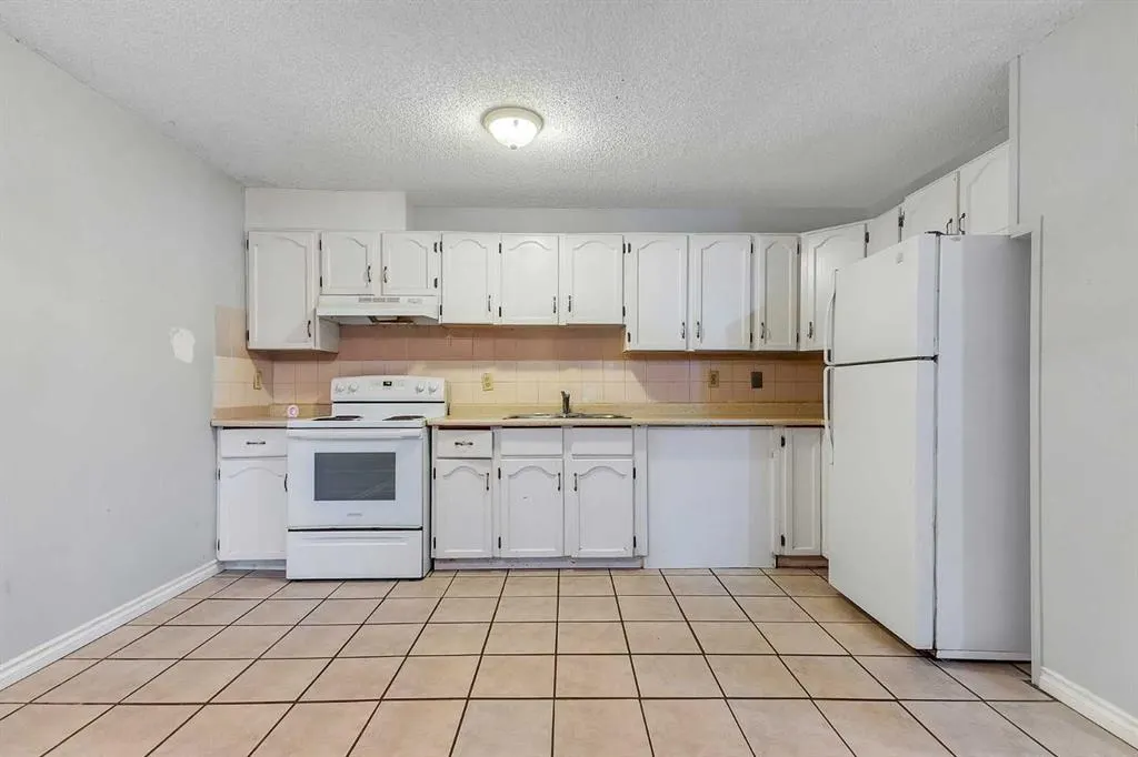 75 Templemont Way NE, #8