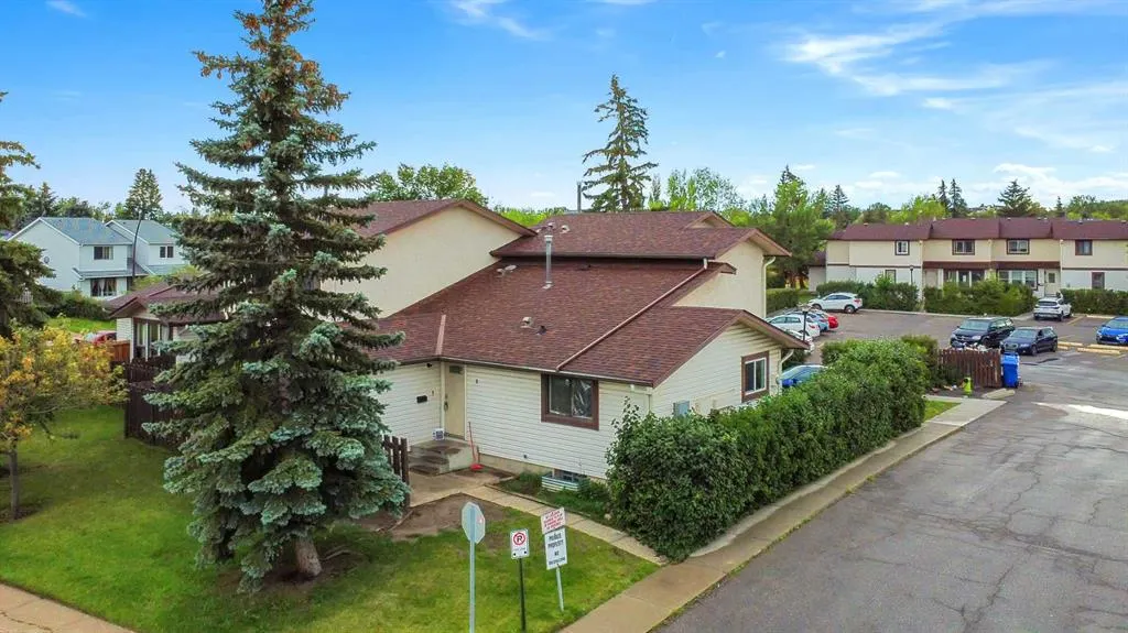75 Templemont Way NE, #8
