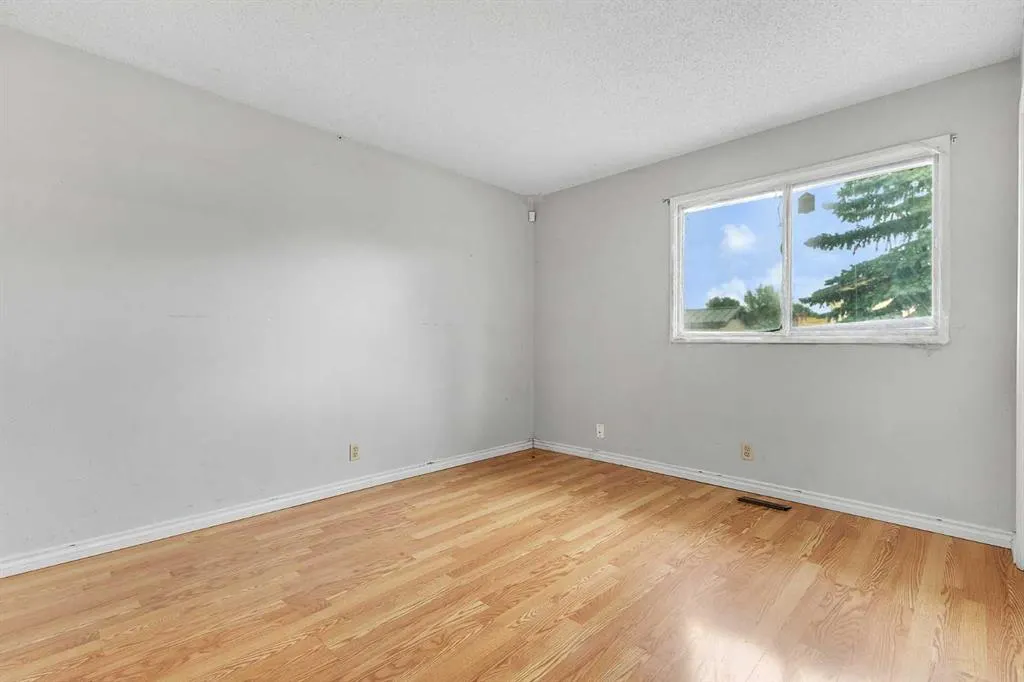 75 Templemont Way NE, #8