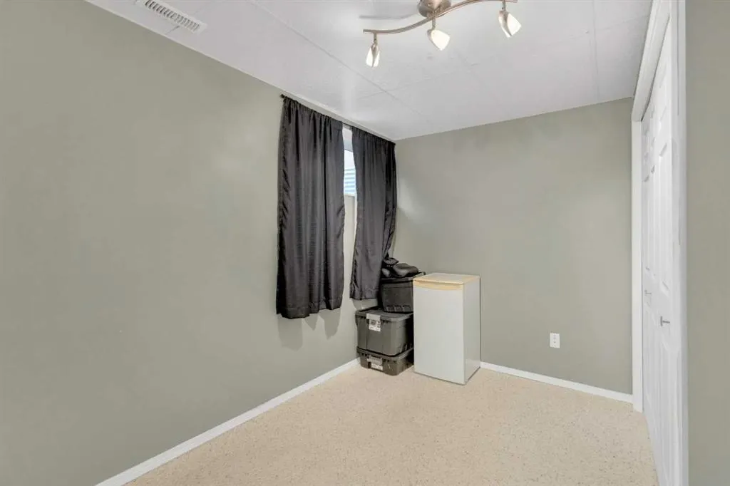 124 Kendrew Drive