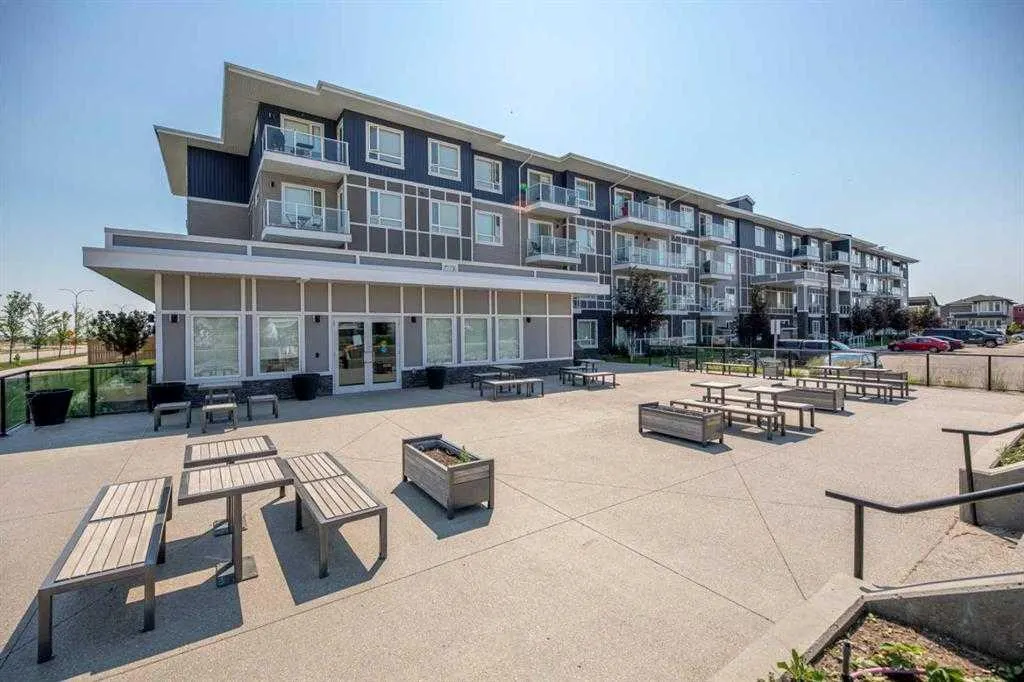 76 Cornerstone Passage NE, #1123