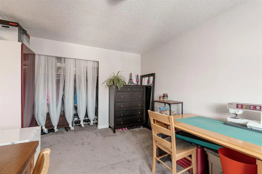 310 4 Avenue NE, #403