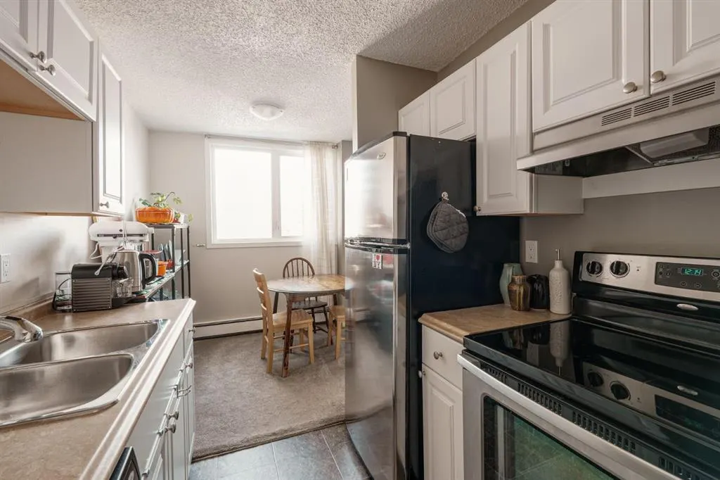 310 4 Avenue NE, #403