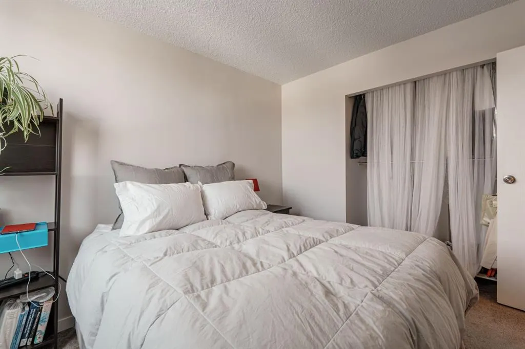 310 4 Avenue NE, #403