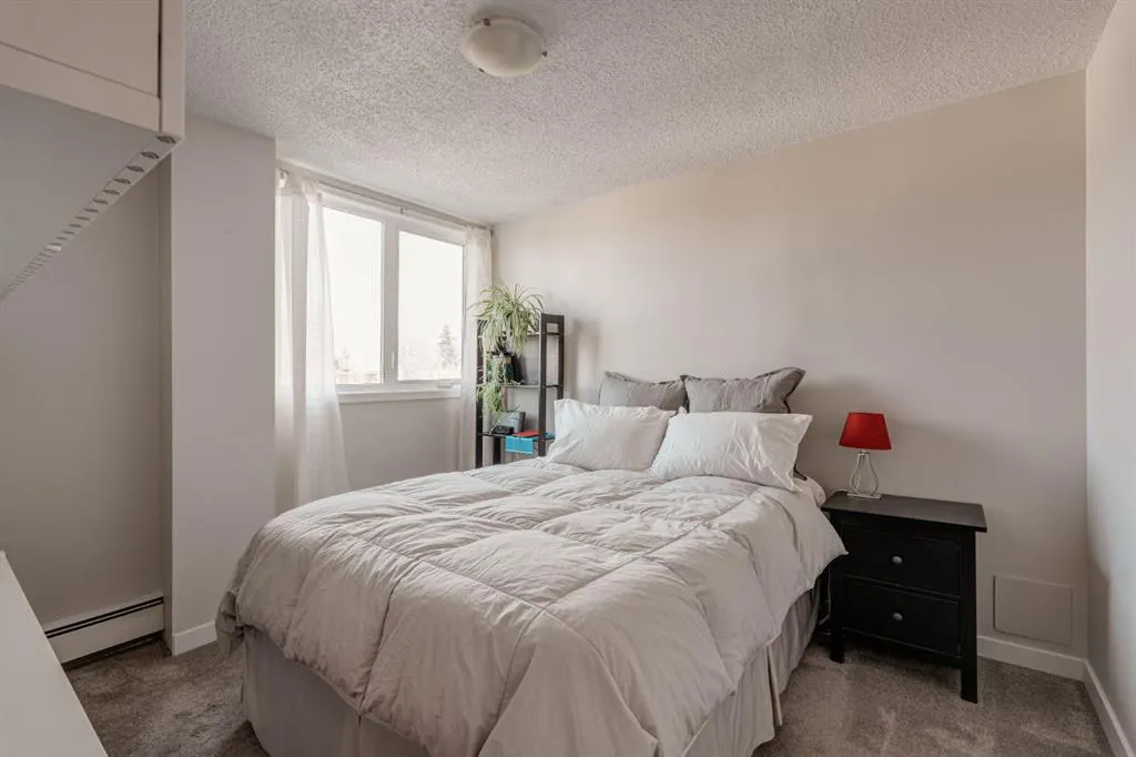310 4 Avenue NE, #403