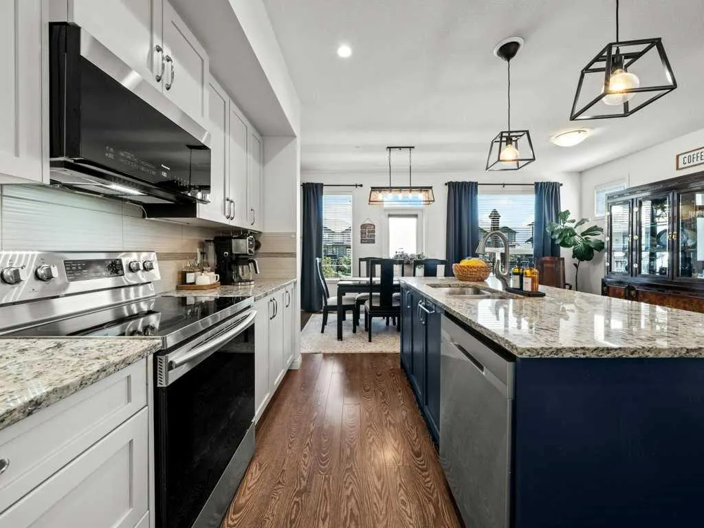 1086 Williamstown Boulevard NW, #301