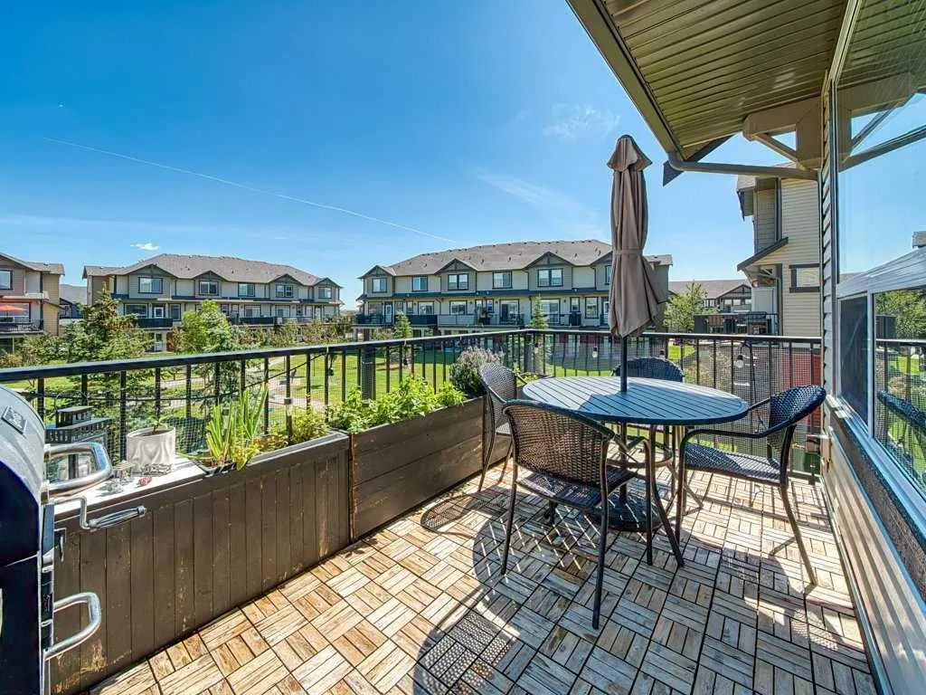 1086 Williamstown Boulevard NW, #301