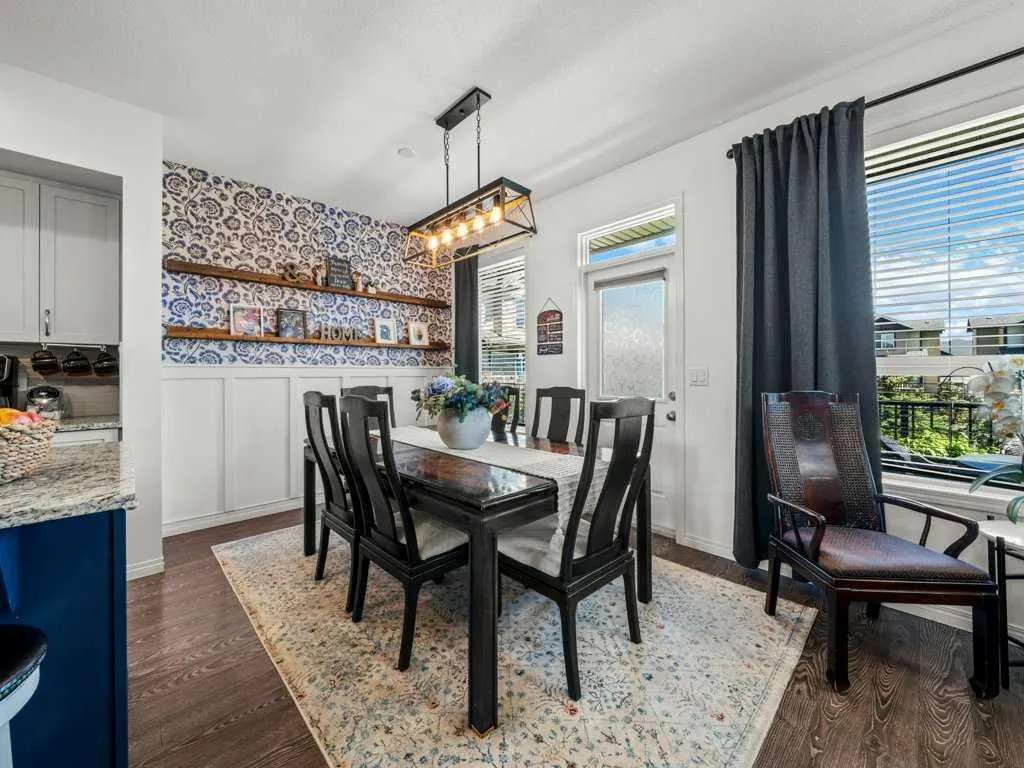 1086 Williamstown Boulevard NW, #301