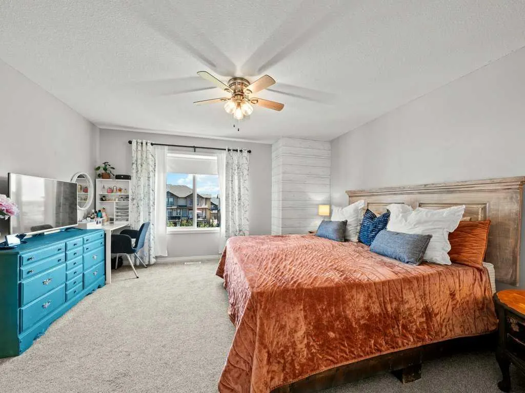 1086 Williamstown Boulevard NW, #301