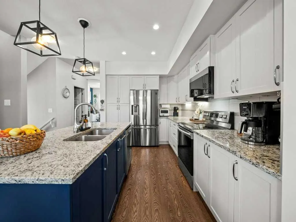 1086 Williamstown Boulevard NW, #301