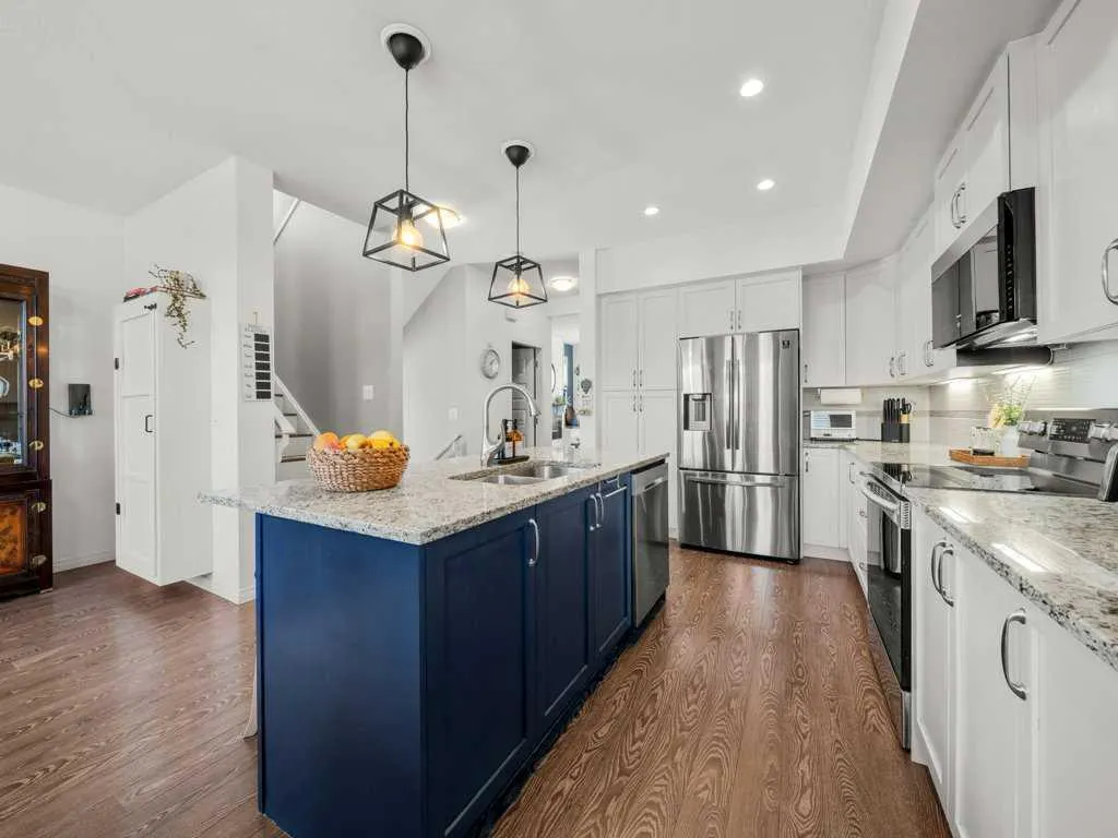 1086 Williamstown Boulevard NW, #301