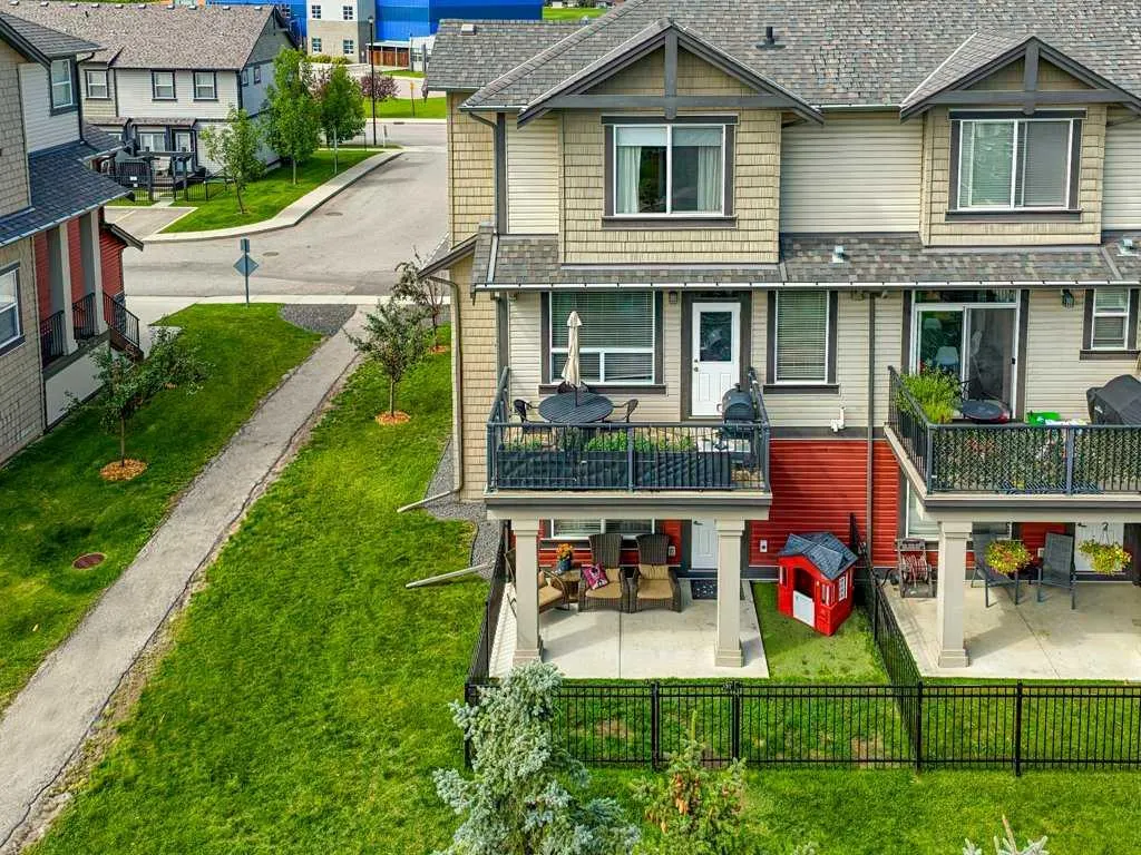1086 Williamstown Boulevard NW, #301