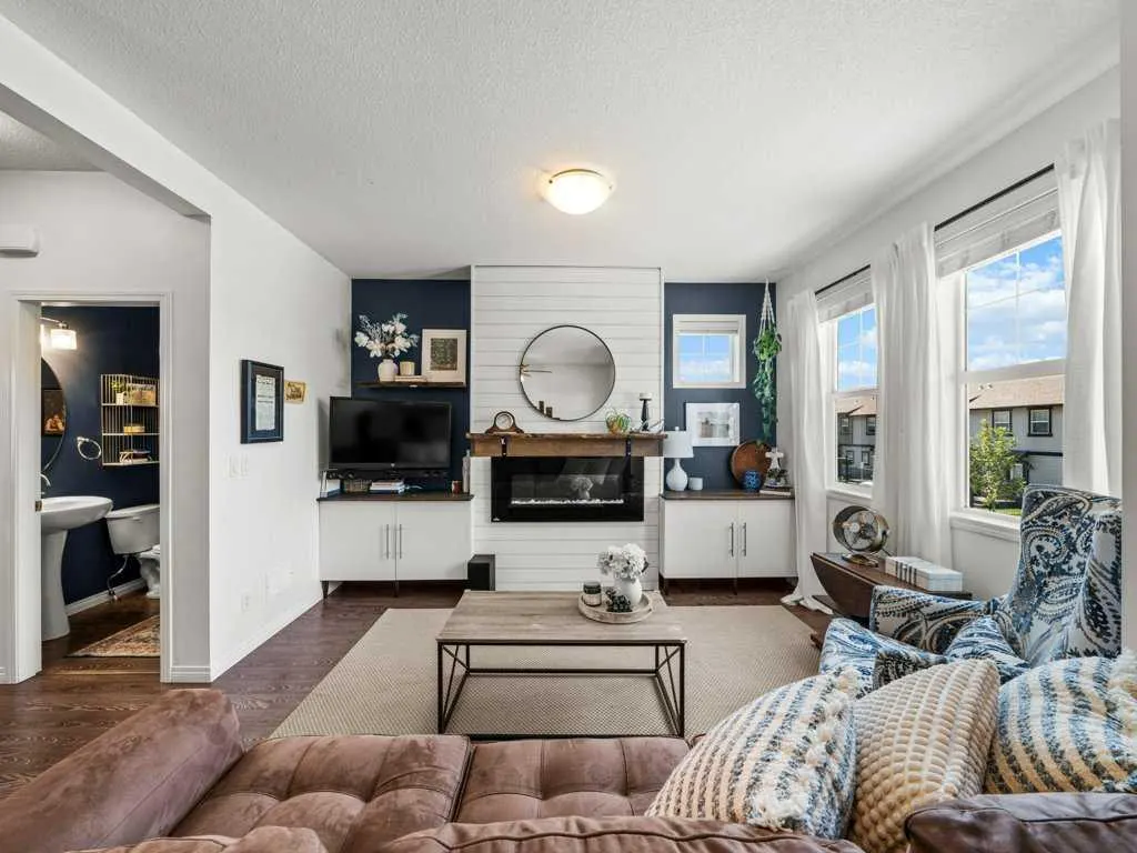 1086 Williamstown Boulevard NW, #301