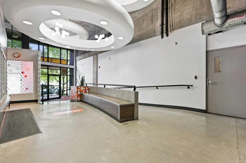 535 8 Avenue SE, #205
