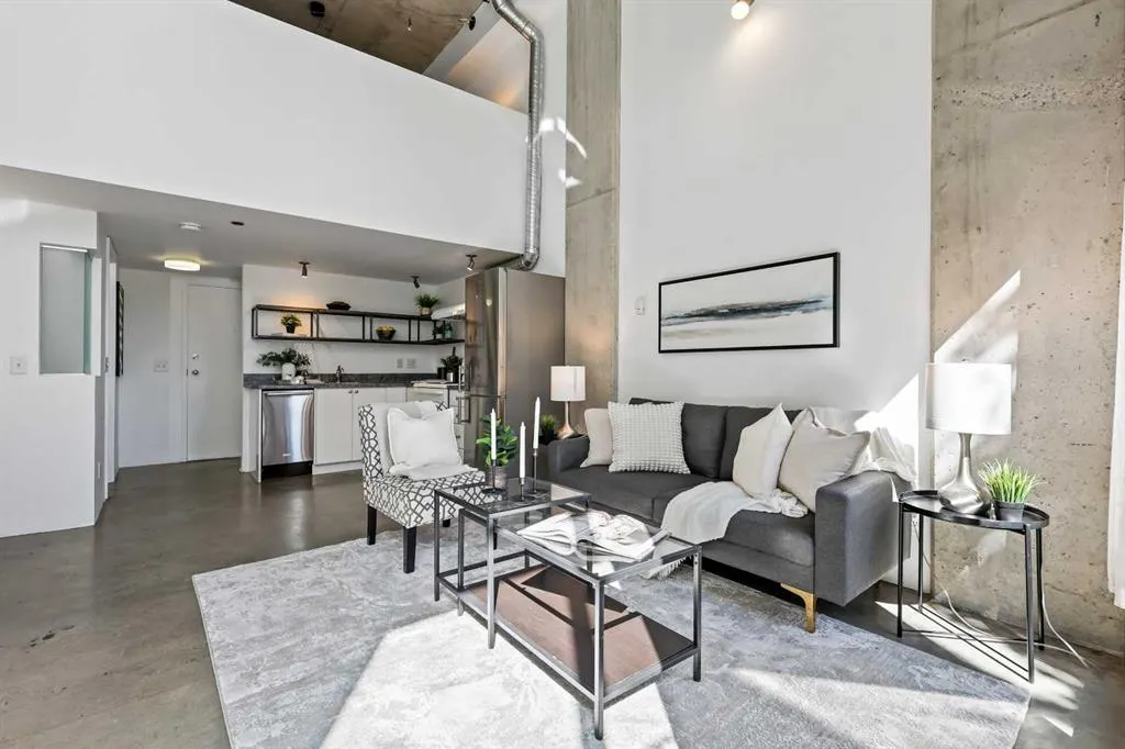 535 8 Avenue SE, #205