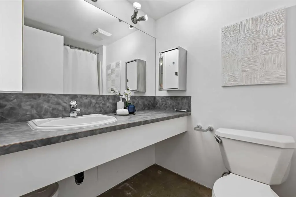 535 8 Avenue SE, #205