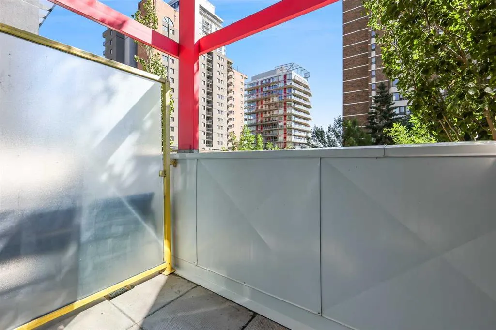 535 8 Avenue SE, #205