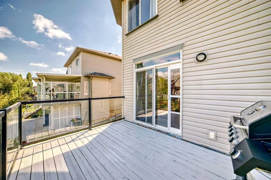 325 West Lakeview Drive