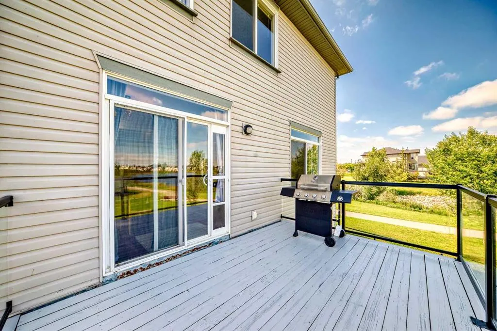 325 West Lakeview Drive