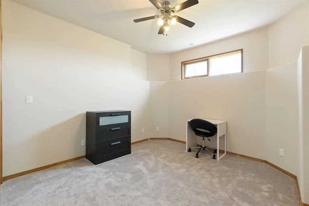 250257 271 Range Road