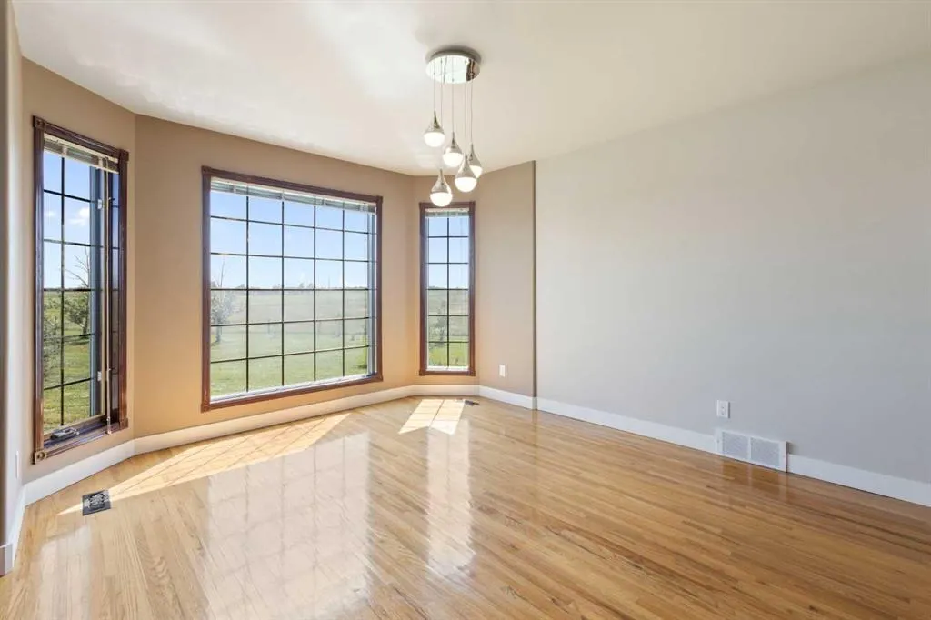 250257 271 Range Road