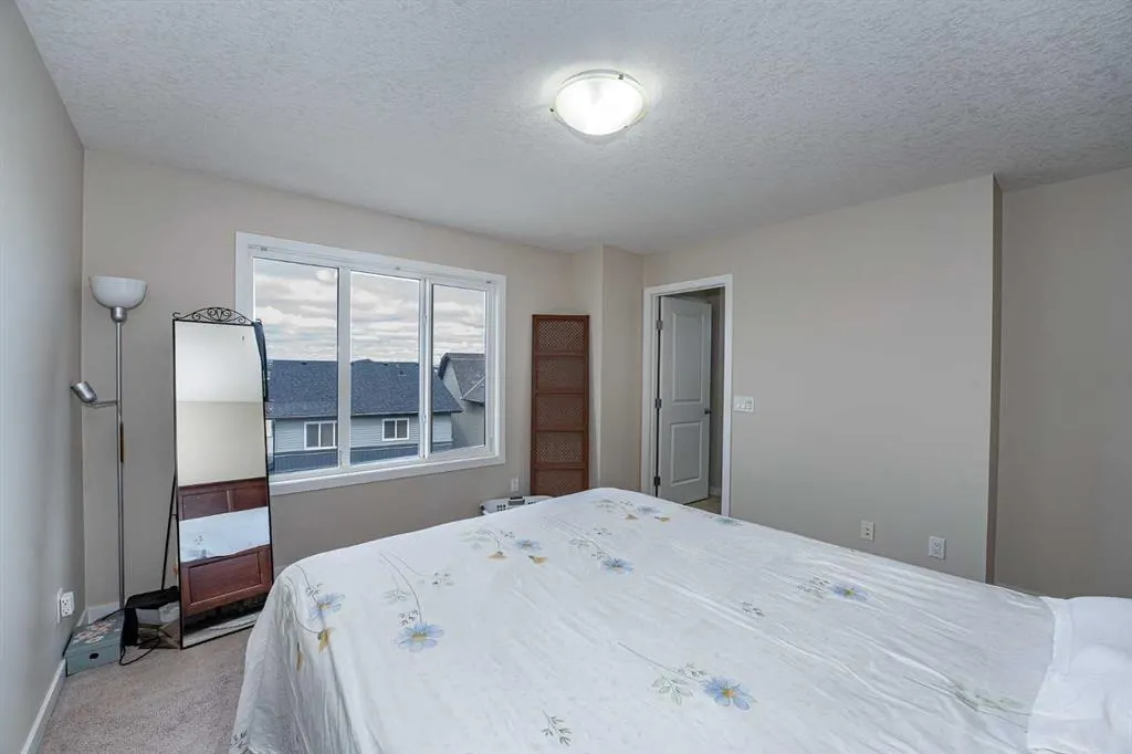 74 Carringvue Drive NW
