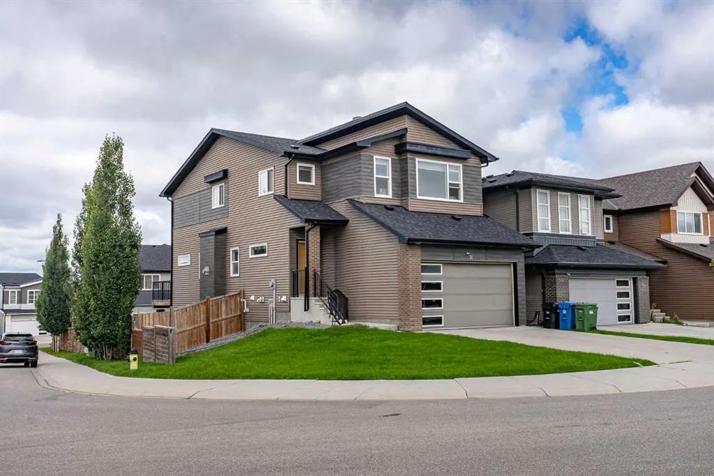 74 Carringvue Drive NW