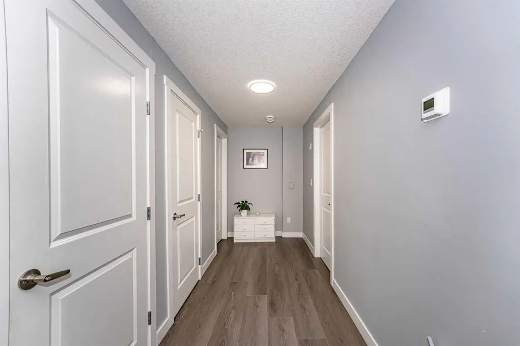 74 Carringvue Drive NW