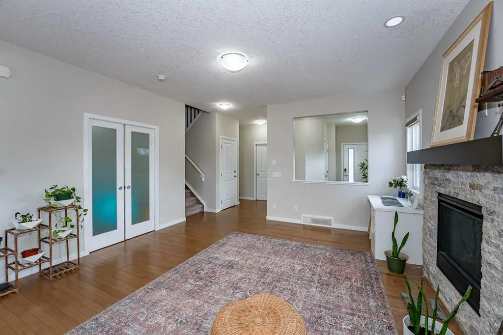 74 Carringvue Drive NW