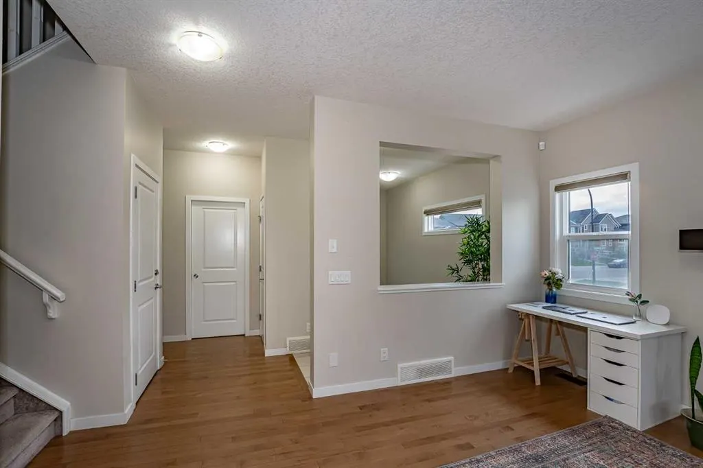 74 Carringvue Drive NW
