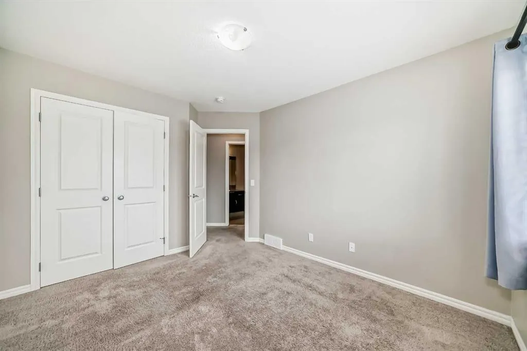 532 Evanston Link NW