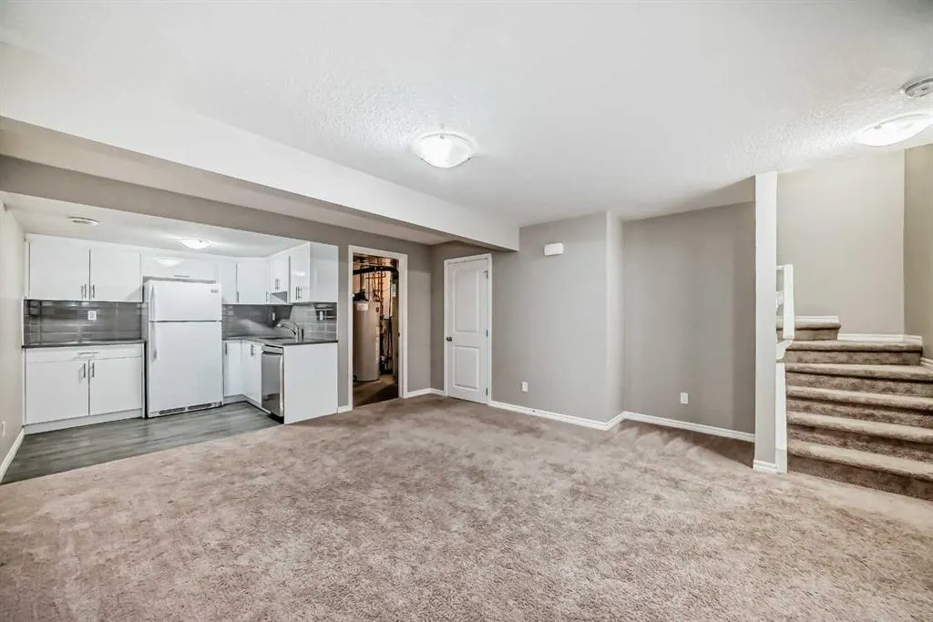 532 Evanston Link NW