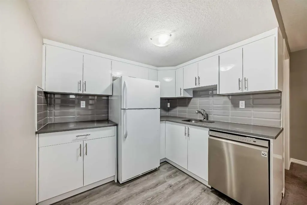 532 Evanston Link NW