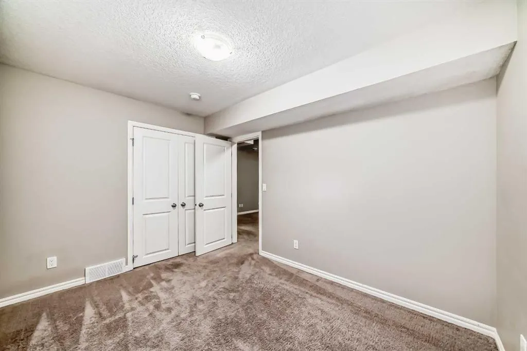 532 Evanston Link NW
