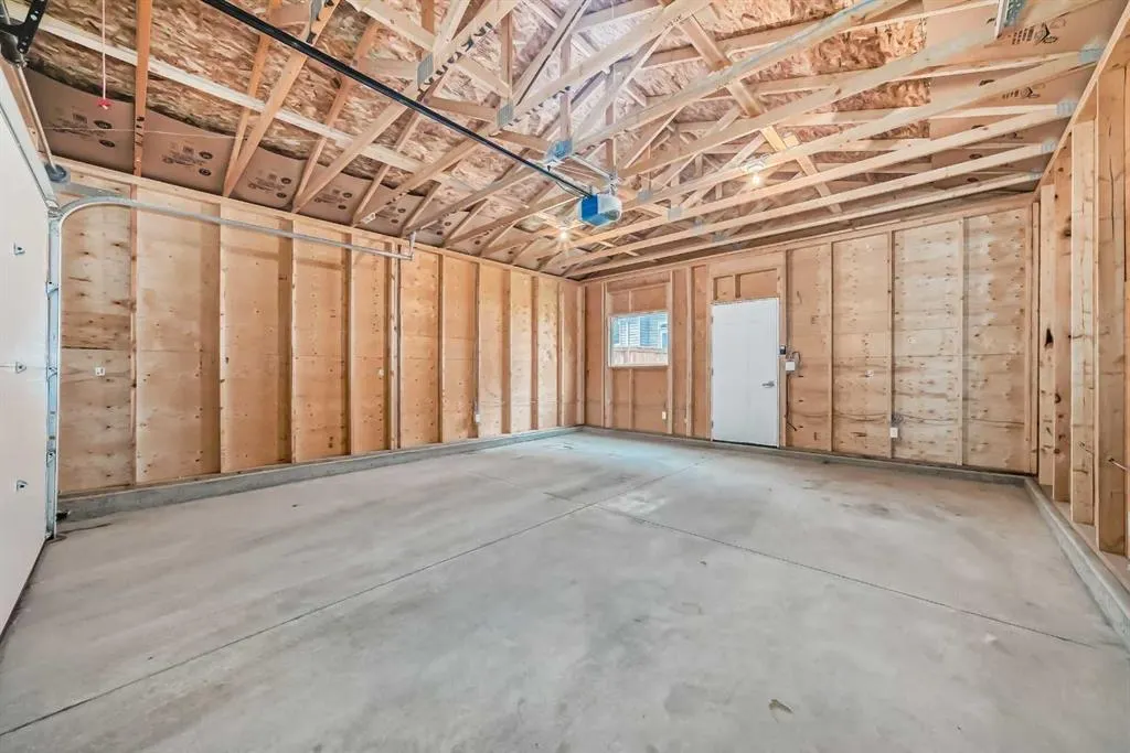 532 Evanston Link NW