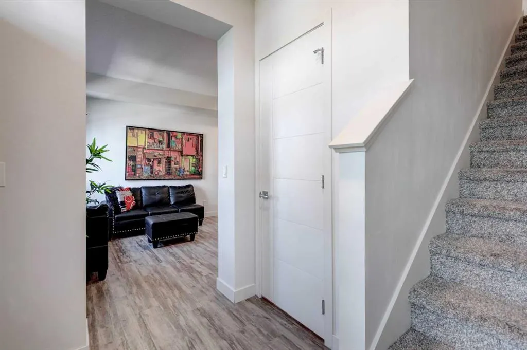 100 Walgrove Court SE, #3207