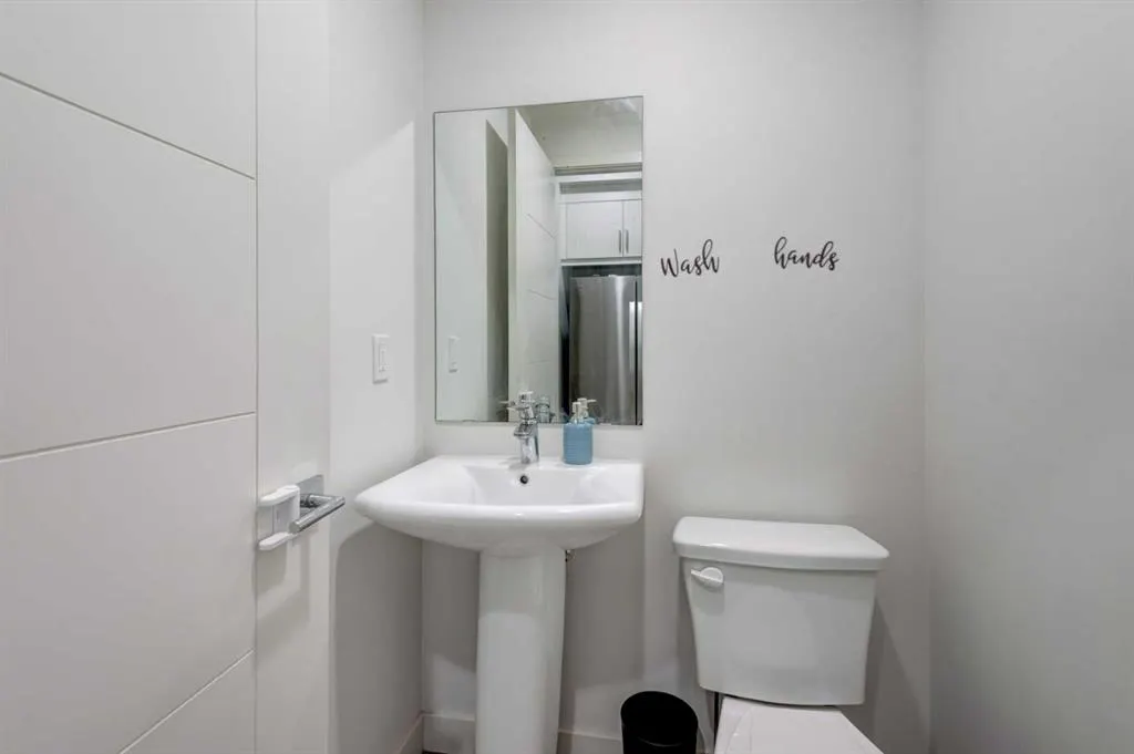 100 Walgrove Court SE, #3207
