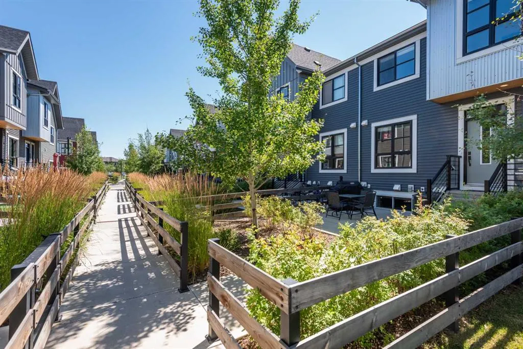 100 Walgrove Court SE, #3207